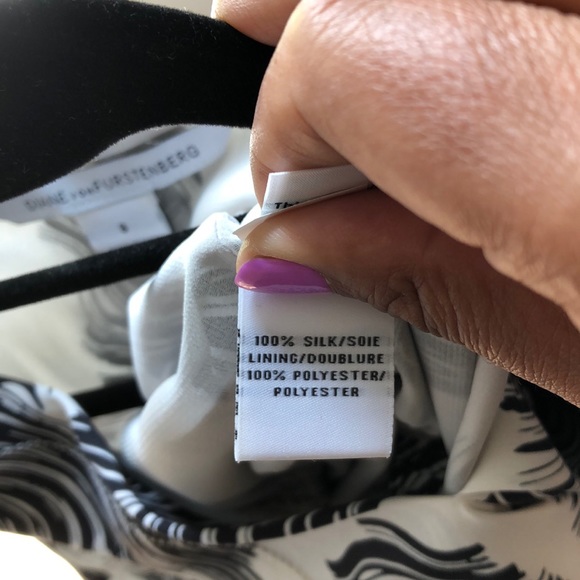 Diane Von Furstenburg silk dress - Size 8 - Picture 4 of 4